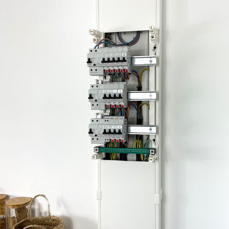 Disjoncteur Phase Neutre LEXMAN 20 A Automatique